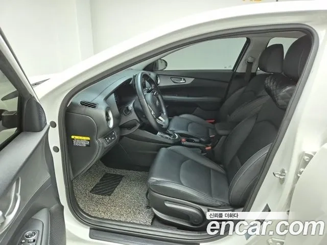 Kia Come New K3 id 2912540 из Кореи 3