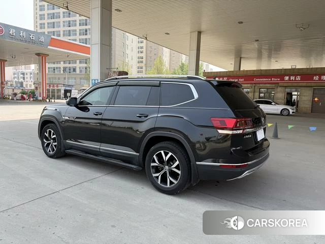 Volkswagen Tourang 2019 Черный из Китая, фото 3