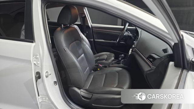 Hyundai The New Avante AD 2019 Белый из Кореи, фото 3