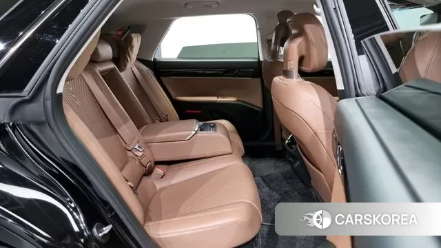 Hyundai Grandeur Hybrid (GN7) 2023 Черный из Кореи, фото 3