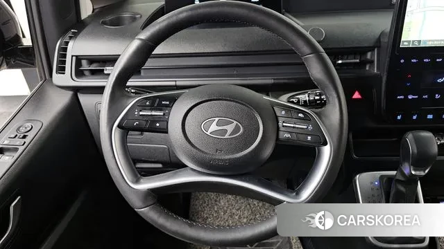 Hyundai Staria 2024 Серебряный из Кореи, фото 3