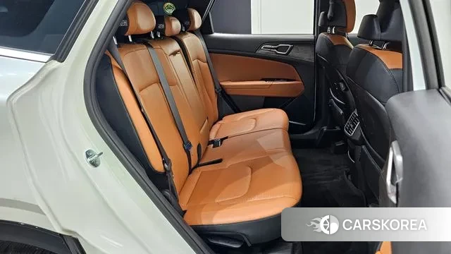 Kia Sportage 5th Generation 2023 Белый из Кореи, фото 3