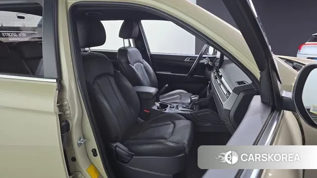 Ssangyong The New Rexton Sports Cannes 2023 Жемчужный цвет из Кореи, фото 3