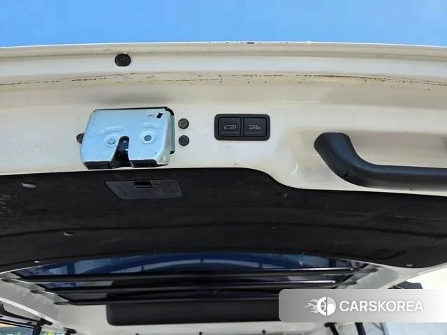 Hyundai Staria 2024 Белый из Кореи, фото 3