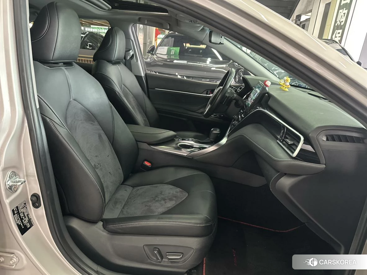 Toyota Camry 2021 Шампань из Китая, фото 3