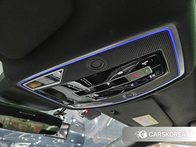Audi A8 (D5) 2021 Черный из Кореи, фото 3