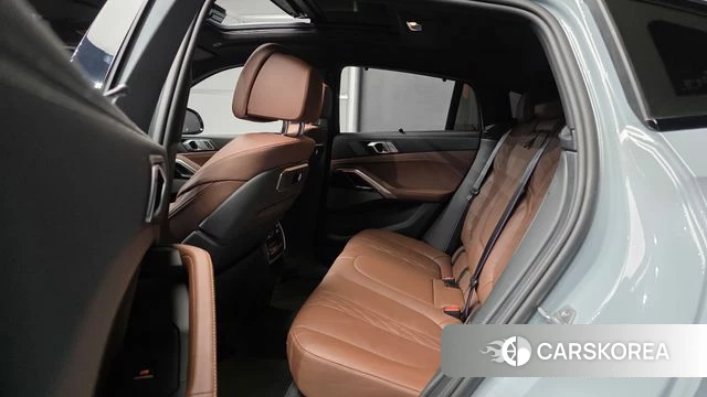 BMW X6 (G06) 2026 Цвет галактики из Кореи, фото 3