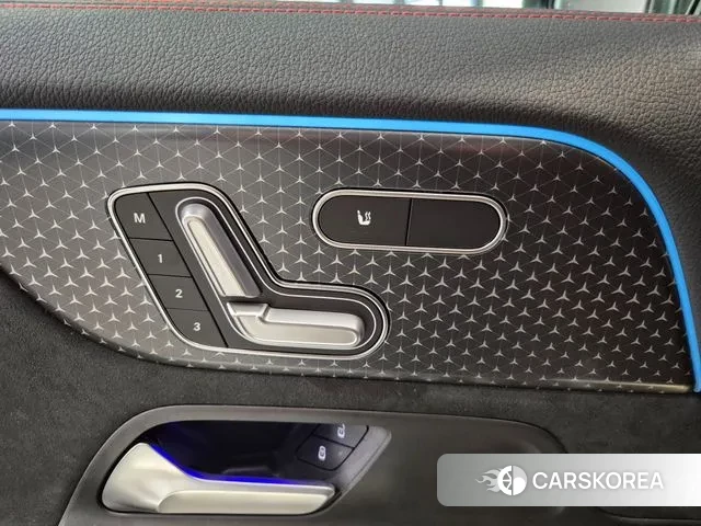 Mercedes-Benz GLA - Class H247 2025 Черный из Кореи, фото 3