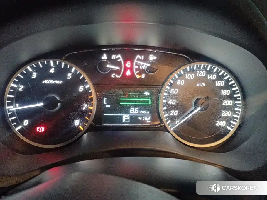 Nissan Sylphy 2024 Белый из Китая, фото 3