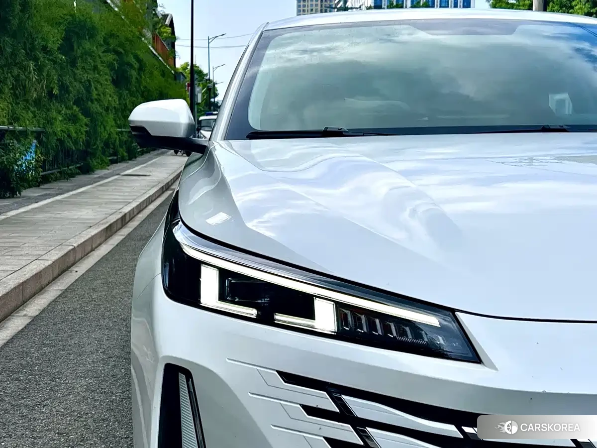 Chang'an Yidong 2024 Белый из Китая, фото 3