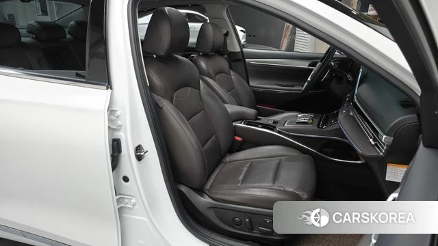 Hyundai The New Grandeur IG Hybrid 2021 Белый из Кореи, фото 3