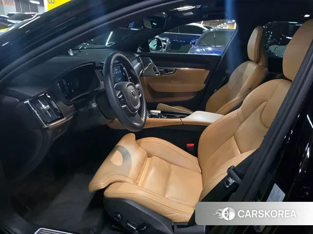 Volvo S90 2023 Черный из Кореи, фото 3