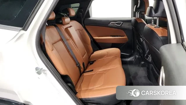 Kia Sportage 5th Generation 2023 Белый из Кореи, фото 3