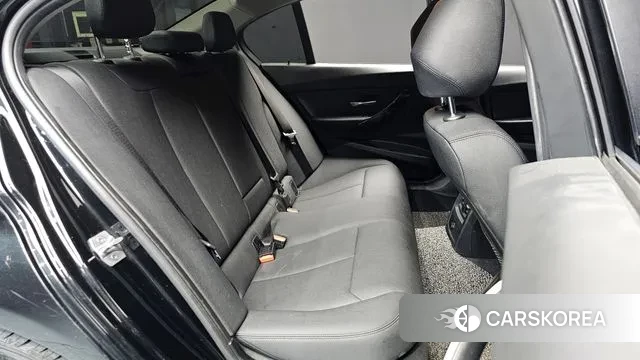 BMW 3 Series (F30) 2018 Черный из Кореи, фото 3