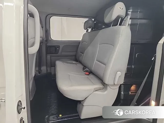 Hyundai The New Grand Starex 2019 Белый из Кореи, фото 3