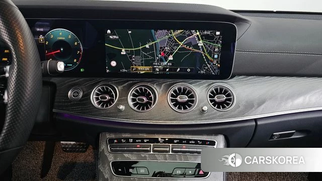 Mercedes-Benz E-Class W213 2021 Белый из Кореи, фото 3