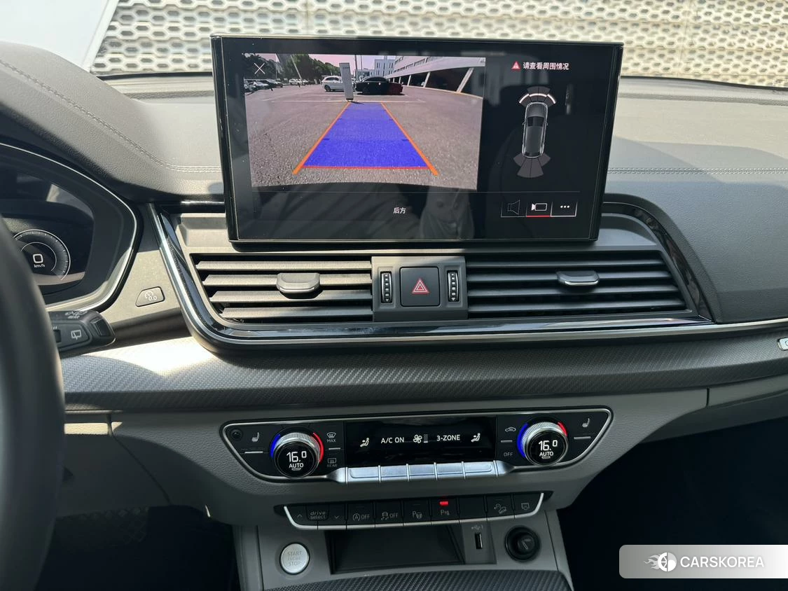 Audi Q5L 2021 Черный из Китая, фото 3