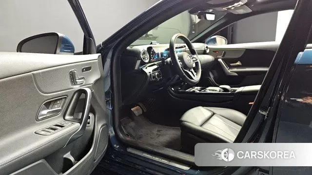 Mercedes-Benz A-Class W177 2022 Синий из Кореи, фото 3