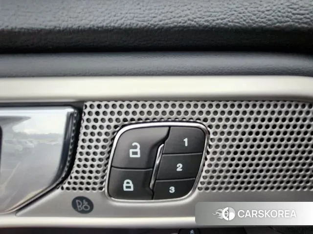 Ford Explorer 6th Generation 2020 Серый из Кореи, фото 3