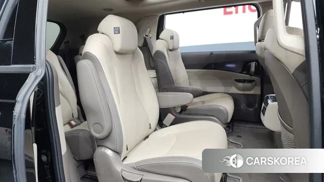 Kia Carnival 4th generation 2023 Черный из Кореи, фото 3