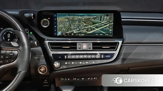 Lexus ES300h 7th generation 2023 Белый из Кореи, фото 3