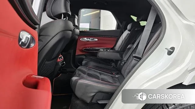 Genesis GV70 2021 Белый из Кореи, фото 3