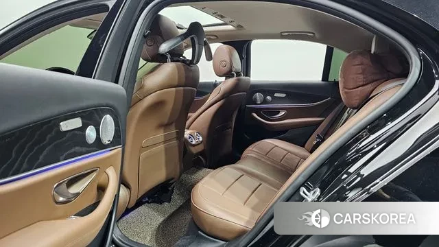 Mercedes-Benz E-Class W213 2018 Черный из Кореи, фото 3