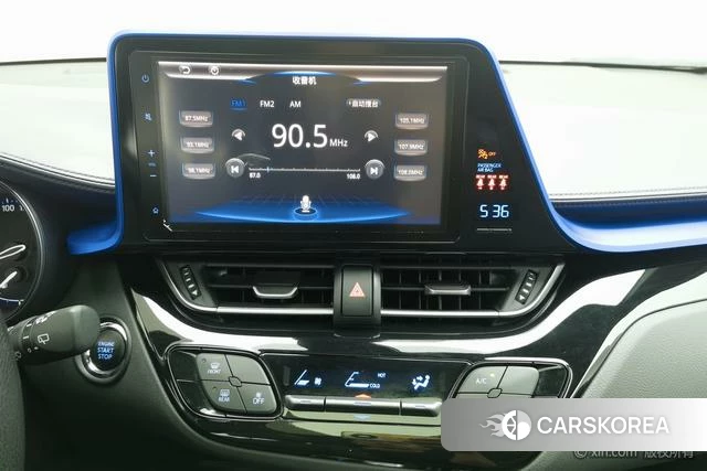 Toyota C-HR 2021 Белый из Китая, фото 3