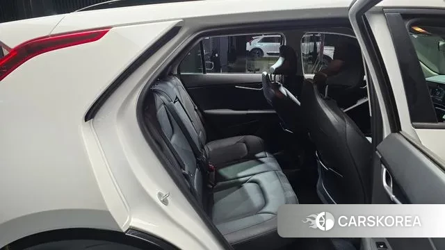 Kia Di Ol Nu Niro 2022 Белый из Кореи, фото 3