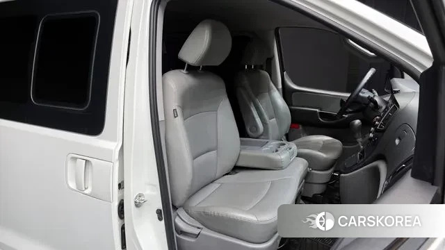 Hyundai The New Grand Starex 2019 Белый из Кореи, фото 3