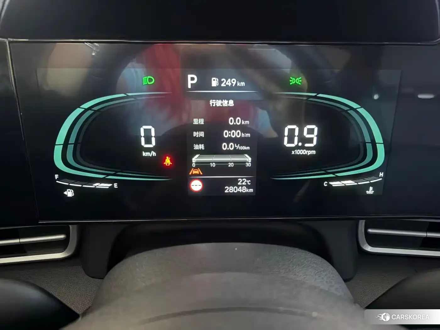 Hyundai Elantra 2023 Белый из Китая, фото 3