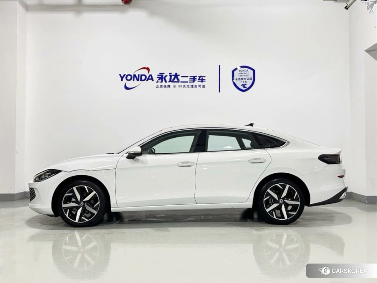 Volkswagen Lingdu 2024 Белый из Китая, фото 3