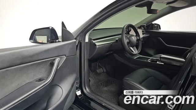 Tesla Model Y 2021 Черный из Кореи, фото 3