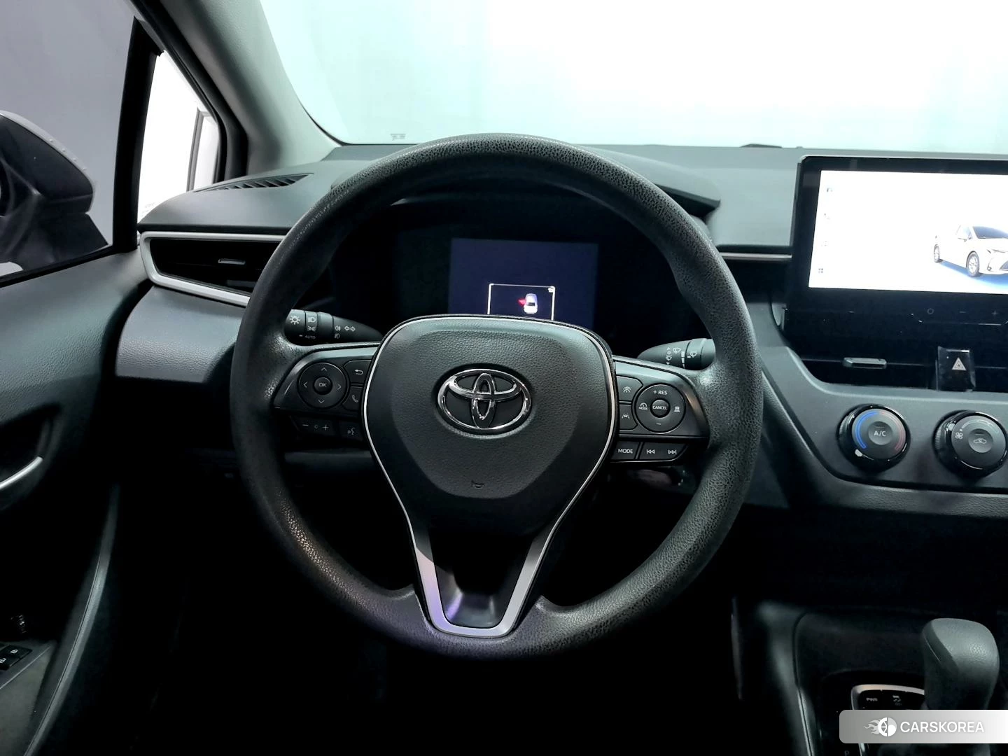 Toyota Corolla 2024 Белый из Китая, фото 3