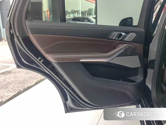 BMW X5 2026 Черный из Китая, фото 3