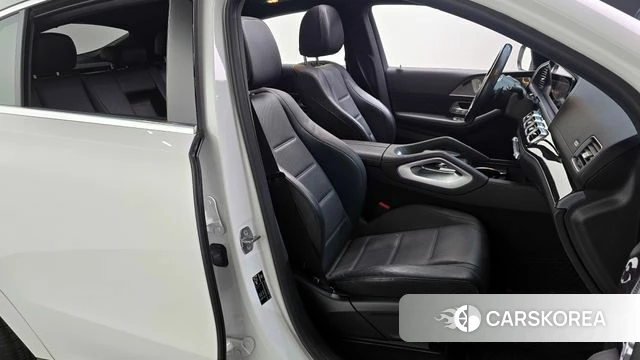 Mercedes-Benz GLE-Class W167 2021 Белый из Кореи, фото 3
