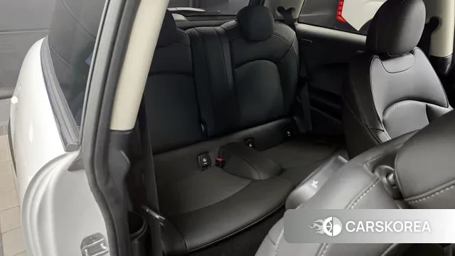 Mini Cooper 2023 Белый из Кореи, фото 3