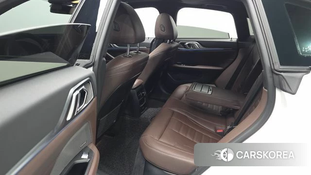 BMW i4 2023 Белый из Кореи, фото 3