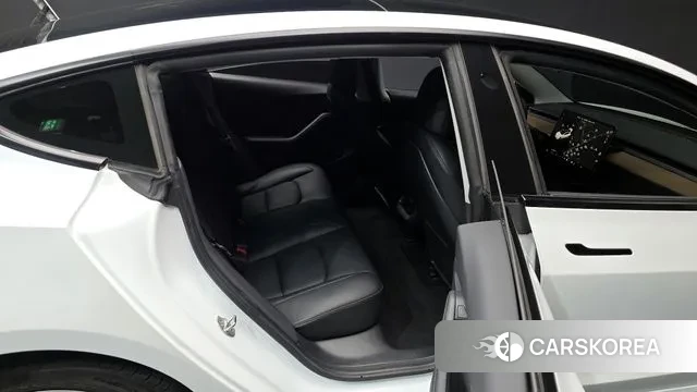 Tesla Model 3 2021 Белый из Кореи, фото 3