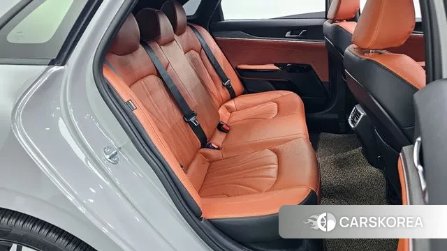 Kia The New K5 Hybrid 3rd generation 2024 Серебряный из Кореи, фото 3