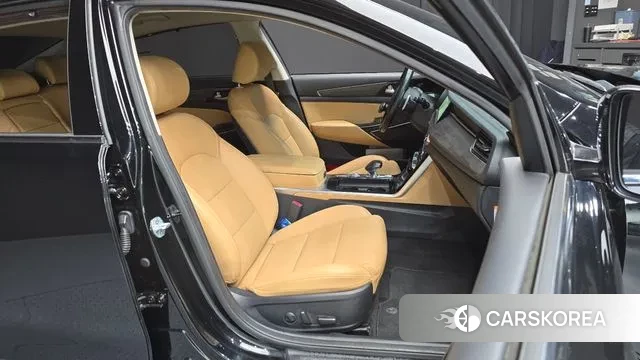 Kia K7 Premier Hybrid 2021 Черный из Кореи, фото 3
