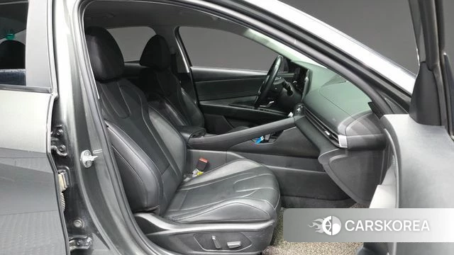 Hyundai Avante (CN7) 2022 Серебристо-серый из Кореи, фото 3