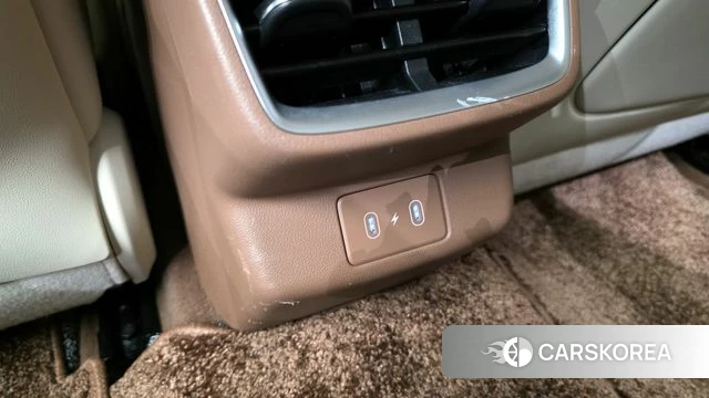 Hyundai Grandeur Hybrid (GN7) 2023 Белый из Кореи, фото 3