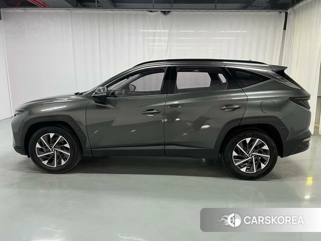 Hyundai Tucson 2022 Темно-серый из Китая, фото 3