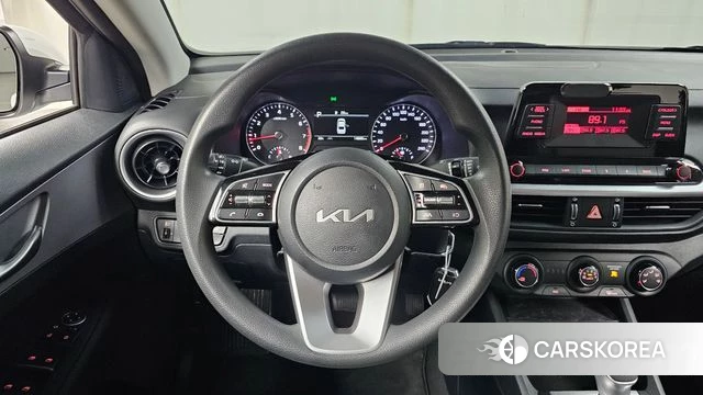 Kia The New K3 2nd generation 2021 Белый из Кореи, фото 3