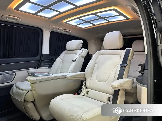 Mercedes-Benz V-Class 2025 Черный из Кореи, фото 3