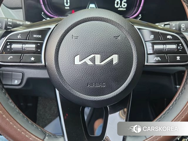 Kia The New Seltos 2023 Белый из Кореи, фото 3