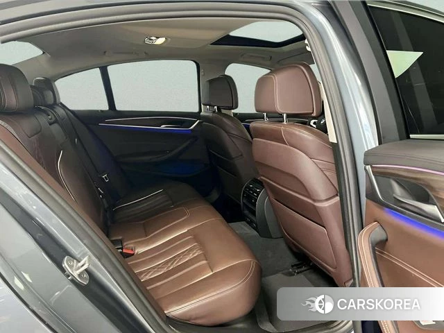 BMW 5 Series (G30) 2019 Серый из Кореи, фото 3