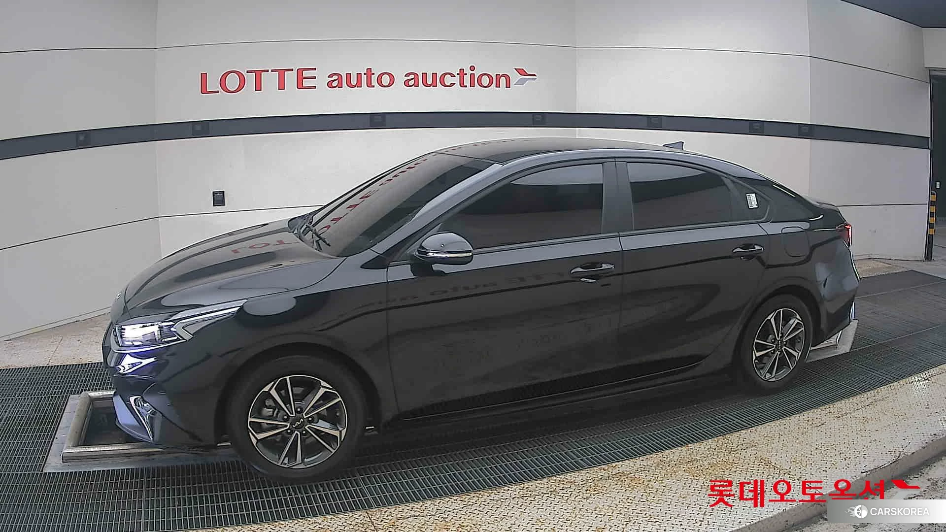 Kia K3 2024 Черный из Кореи, фото 3