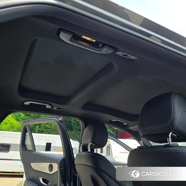 Mercedes-Benz GLC-Class X253 2022 Серебристо-серый из Кореи, фото 3